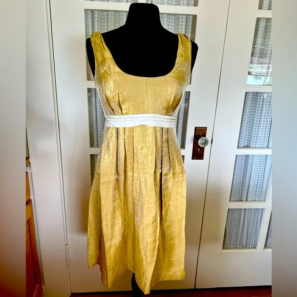 Vera Wang Dress - Picture 1 of 13